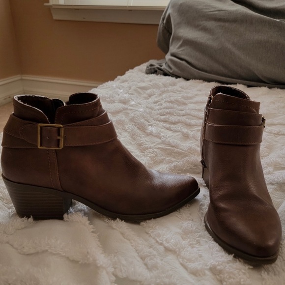 Charlotte Russe Dark Brown Low Heel Booties - Picture 11 of 11